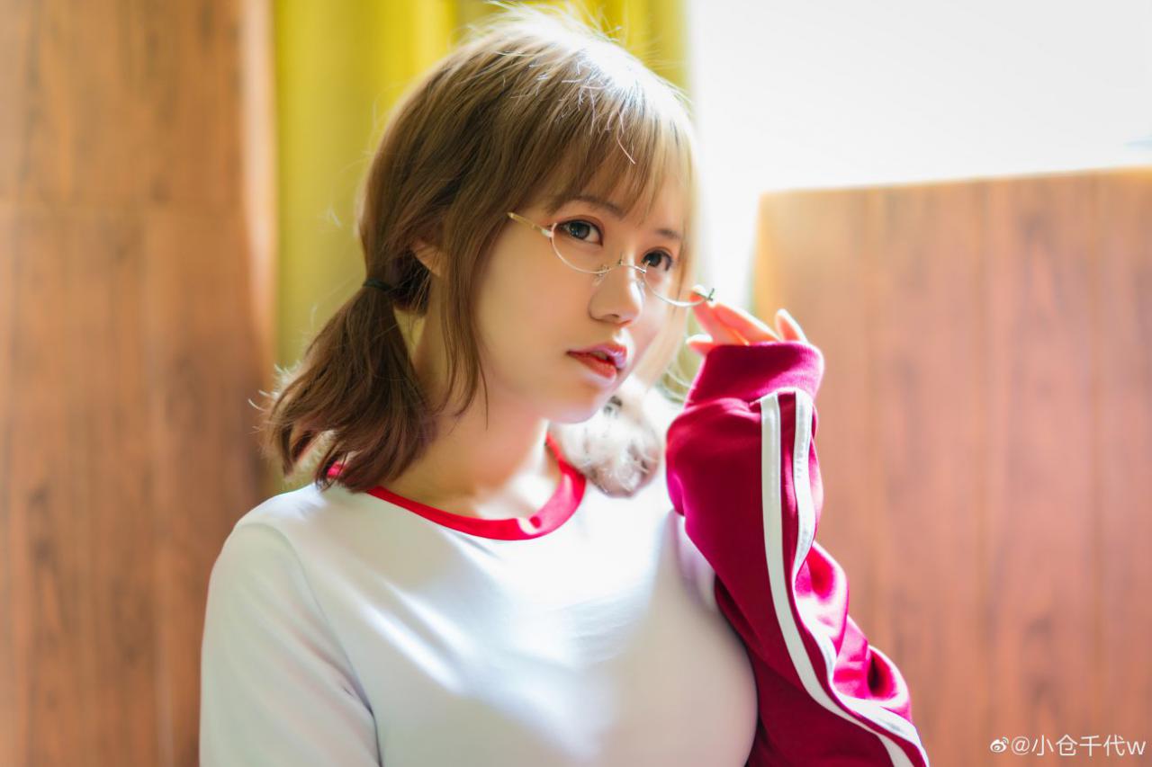 微博美少女小仓千代w性感写真运动服 (6)