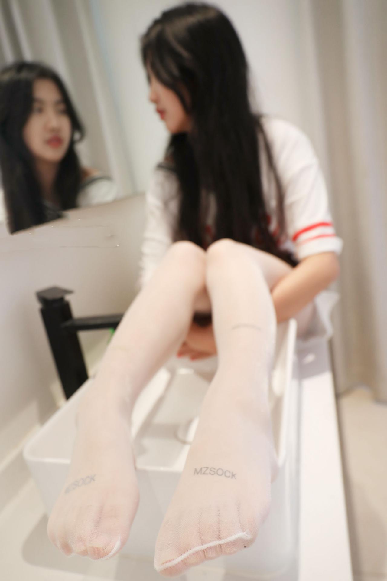 MZSOCK爱美足 露露白丝脚