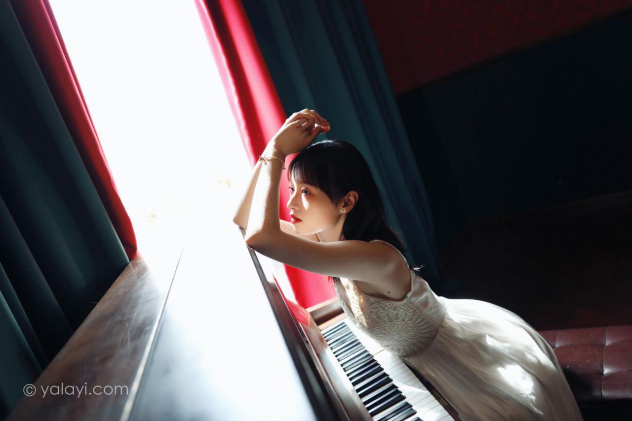 YALAYI雅拉伊唯美清纯美女写真第No.953期唤 京京 (5)