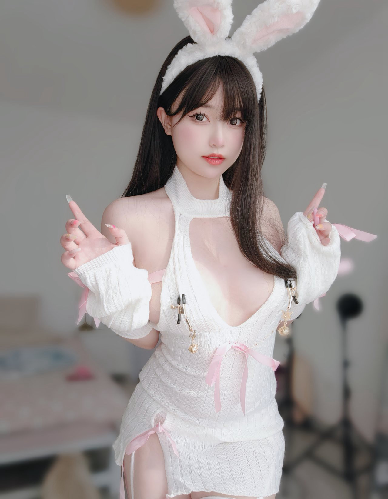 白丝丰满赤身裸体美女图片写真簿美女图片高清性感风骚