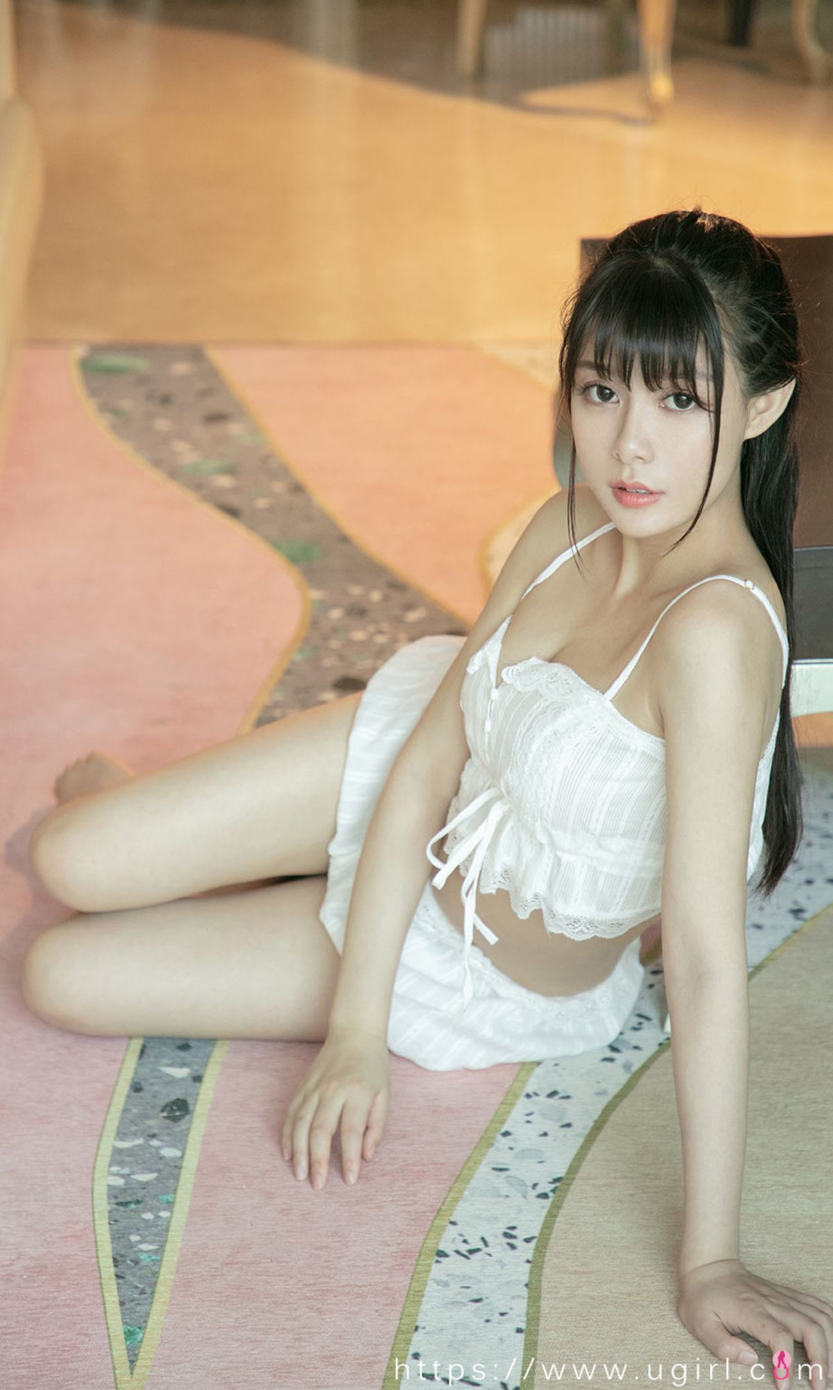 Ugirls爱尤物尤果圈美女模特写真第No.2282期少女的意思Sarah (9)