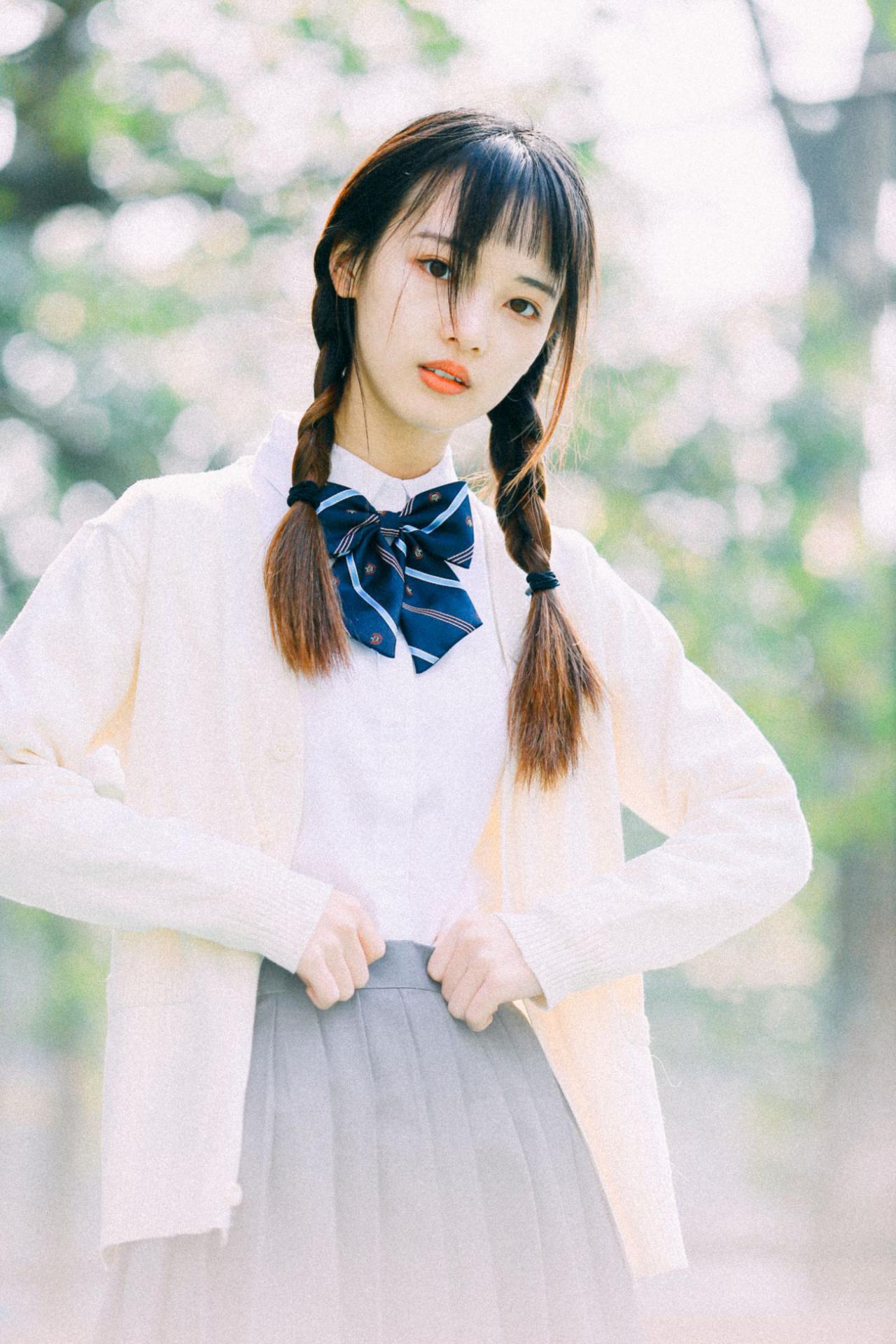 YITUYU艺图语模特唯美写真2021.12.27期春日暖阳 一鸭咿呀哟 (27)