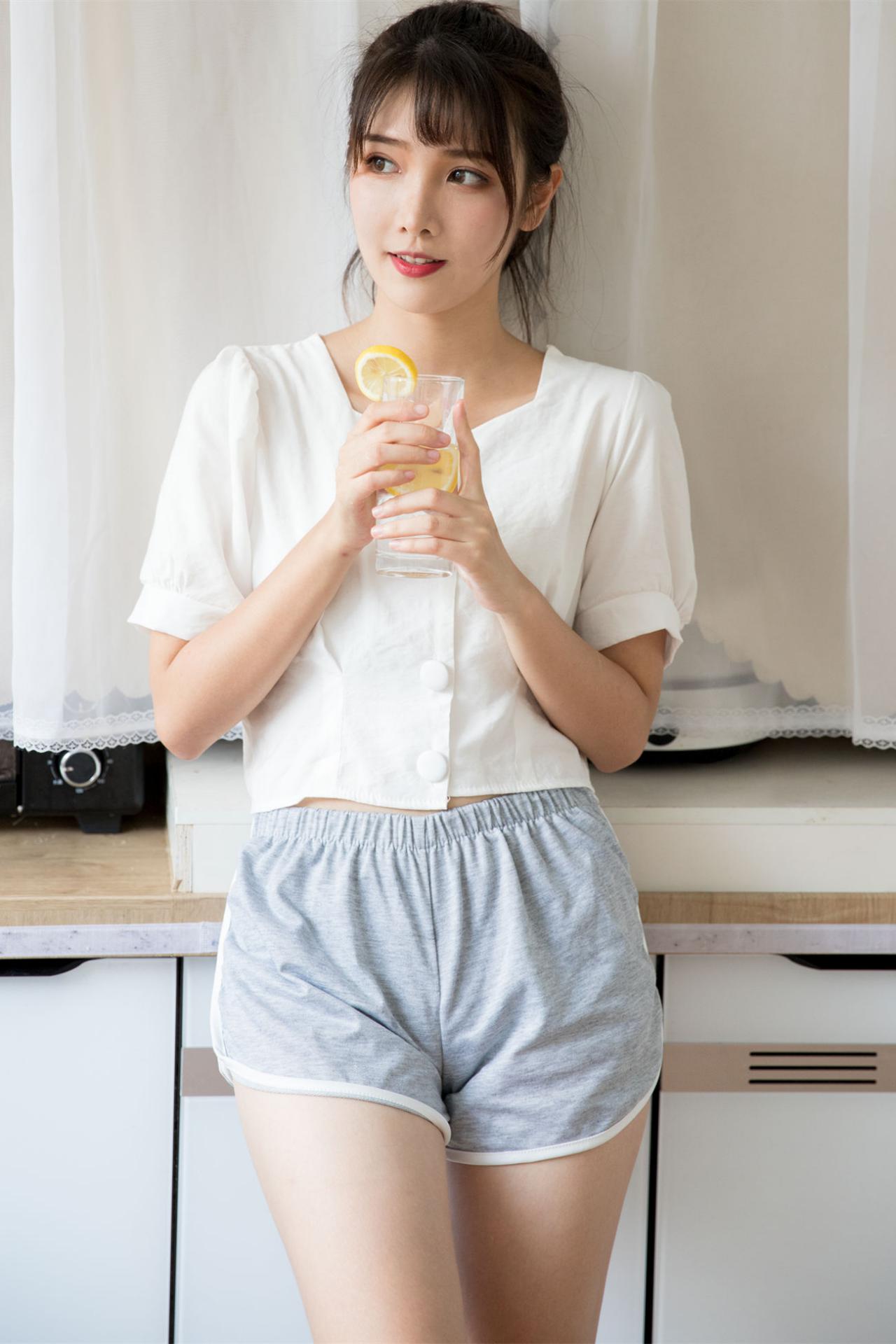 YITUYU艺图语模特唯美写真2021.11.10期小确幸湘湘 (1)