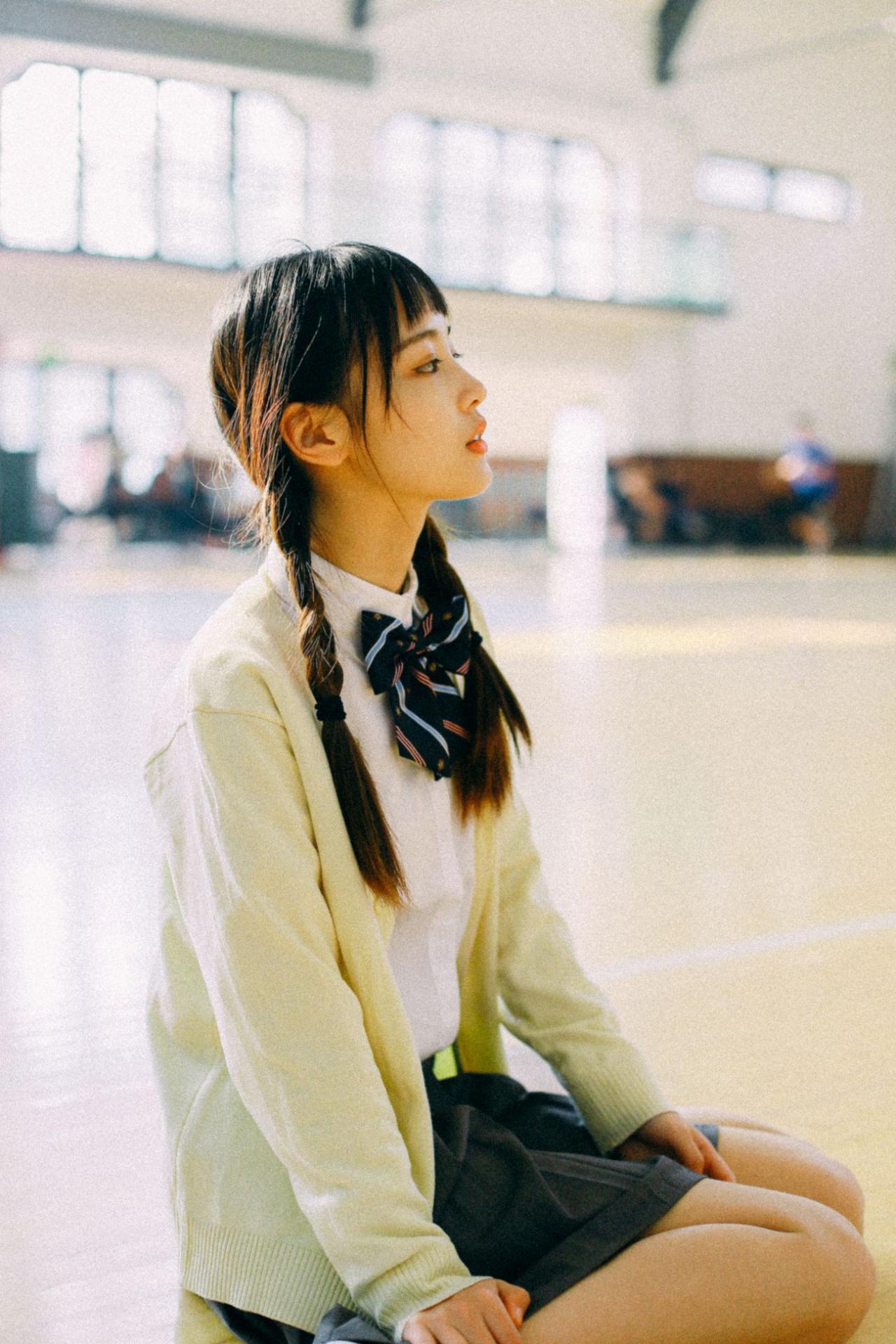 YITUYU艺图语模特唯美写真2021.12.27期春日暖阳 一鸭咿呀哟 (33)