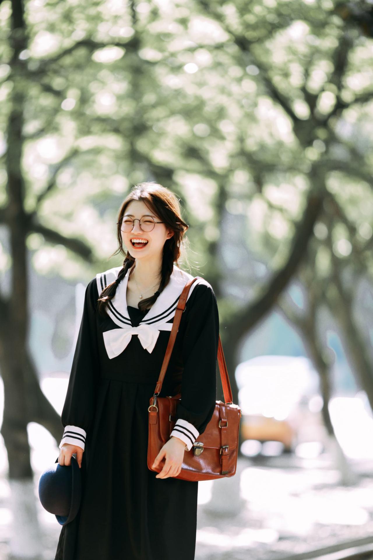 YITUYU艺图语模特唯美写真2021.11.22期JK女孩黎美汐 (16)